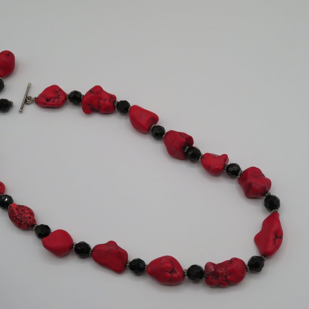 Vintage Coral Beaded Necklace Sterling Silver Toggle Clasp - Picture 8 of 10